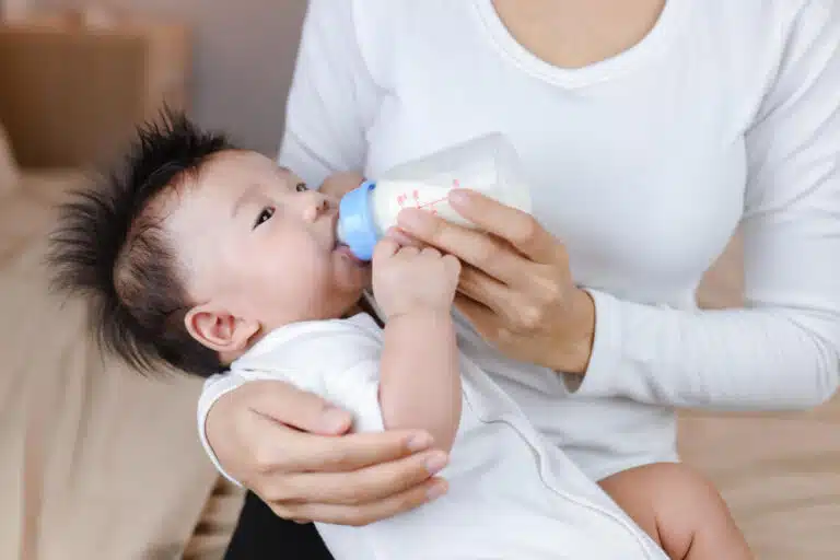 Featured image for "The Secret to Finding the Perfect Bottles for Newborn Babies"