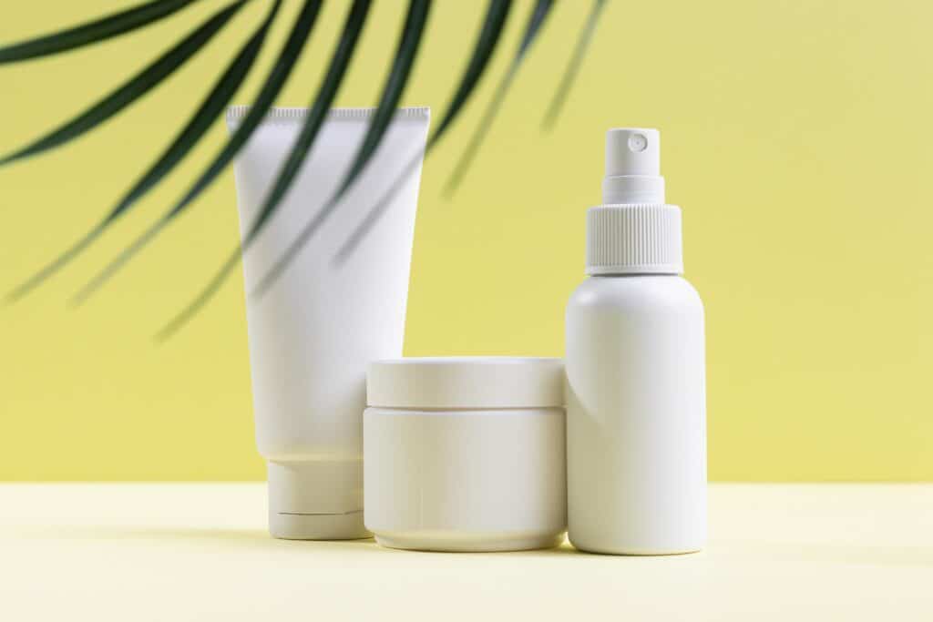 White color Plastic Cosmetic Containers