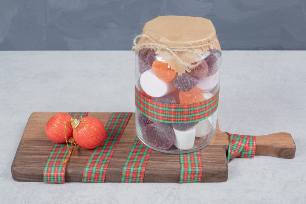 Image of a plastic jar with candies