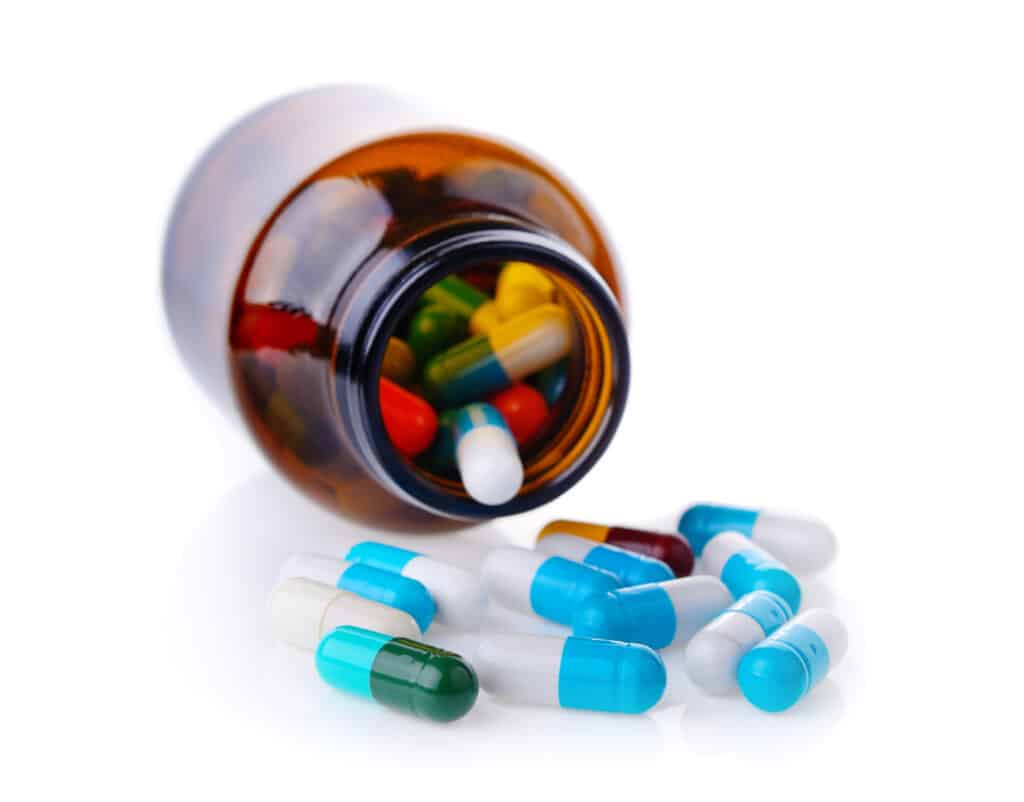 Wholesale Pill Bottles: Things To Consider Before Bulk Purchasing