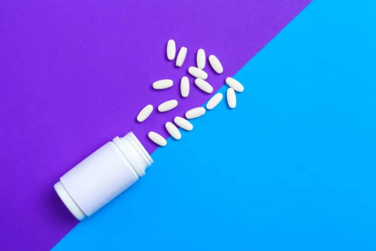 feature image of "Color Psychology: Impactful Hues in Wholesale Pill Bottles"