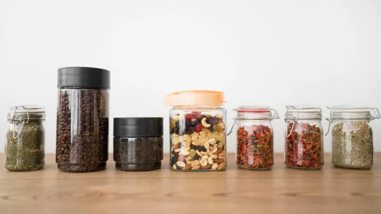 featured image of "Buying Bulk Plastic Jars as Food Product Containers for Businesses"