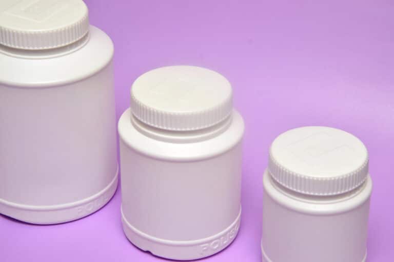 featured image of "The Convenience of Plastic Jars with Lids in Bulk: A Comprehensive Guide"
