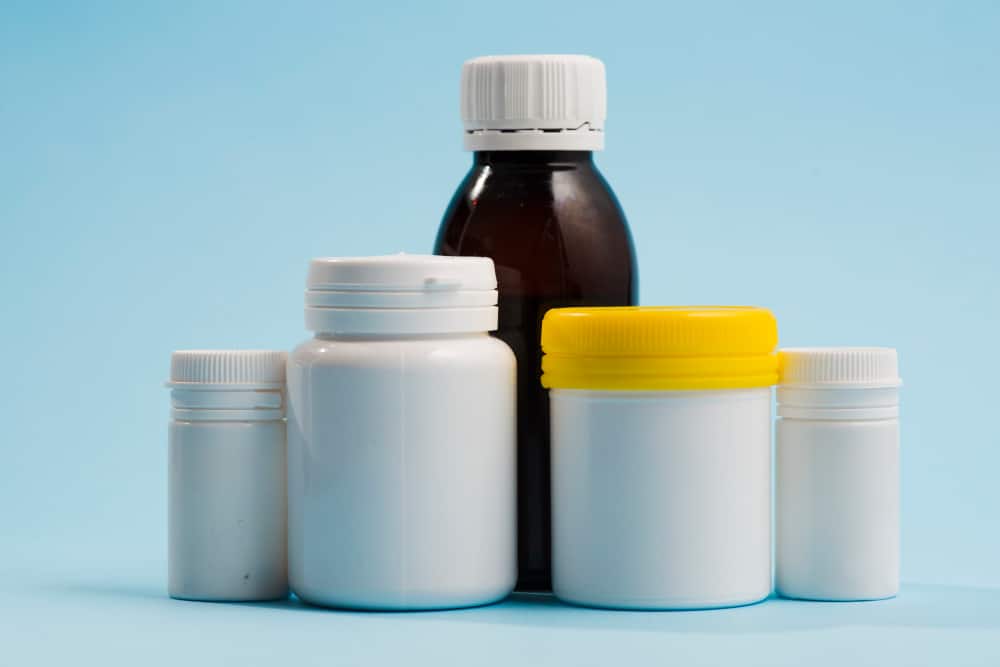 an image of bulk pill bottles