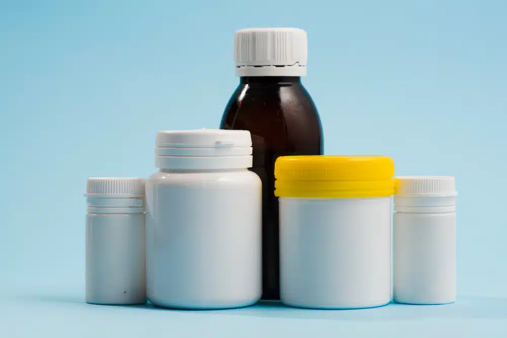 an image of bulk pill bottles